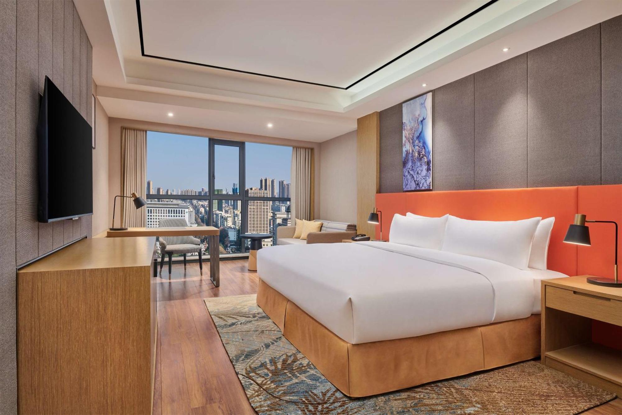 Hilton Garden Inn Wuhan Hankou Екстериор снимка