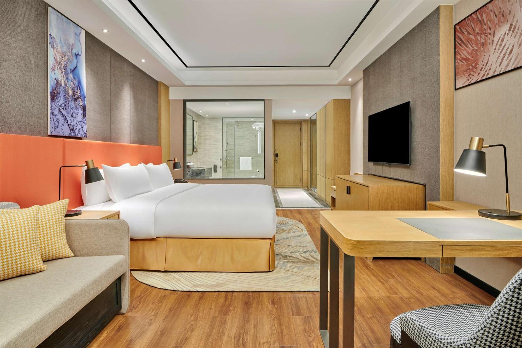 Hilton Garden Inn Wuhan Hankou Екстериор снимка
