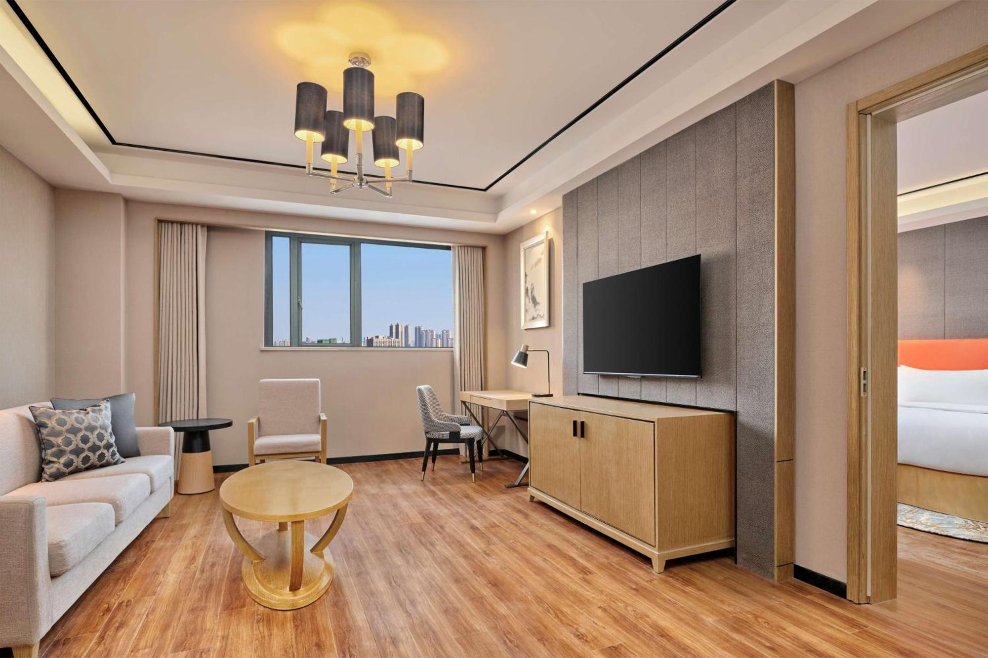 Hilton Garden Inn Wuhan Hankou Екстериор снимка