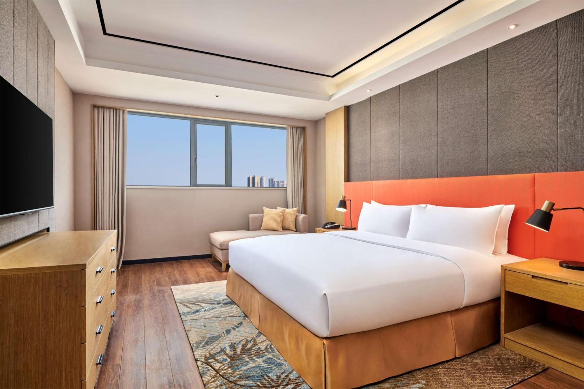 Hilton Garden Inn Wuhan Hankou Екстериор снимка