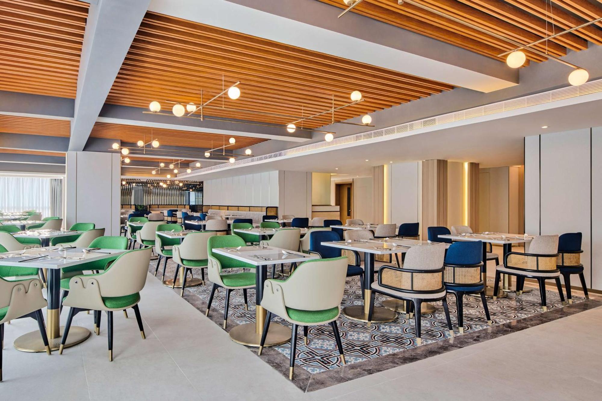 Hilton Garden Inn Wuhan Hankou Екстериор снимка