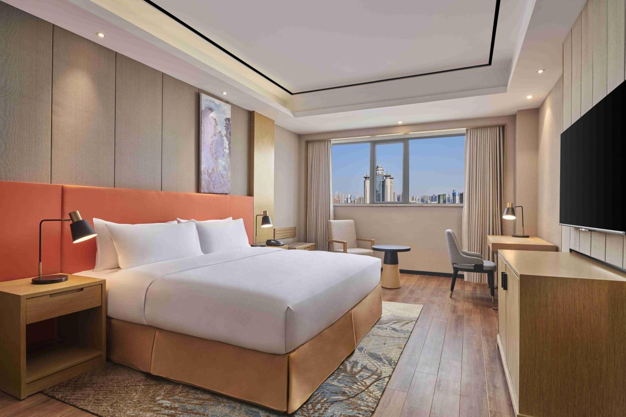 Hilton Garden Inn Wuhan Hankou Екстериор снимка