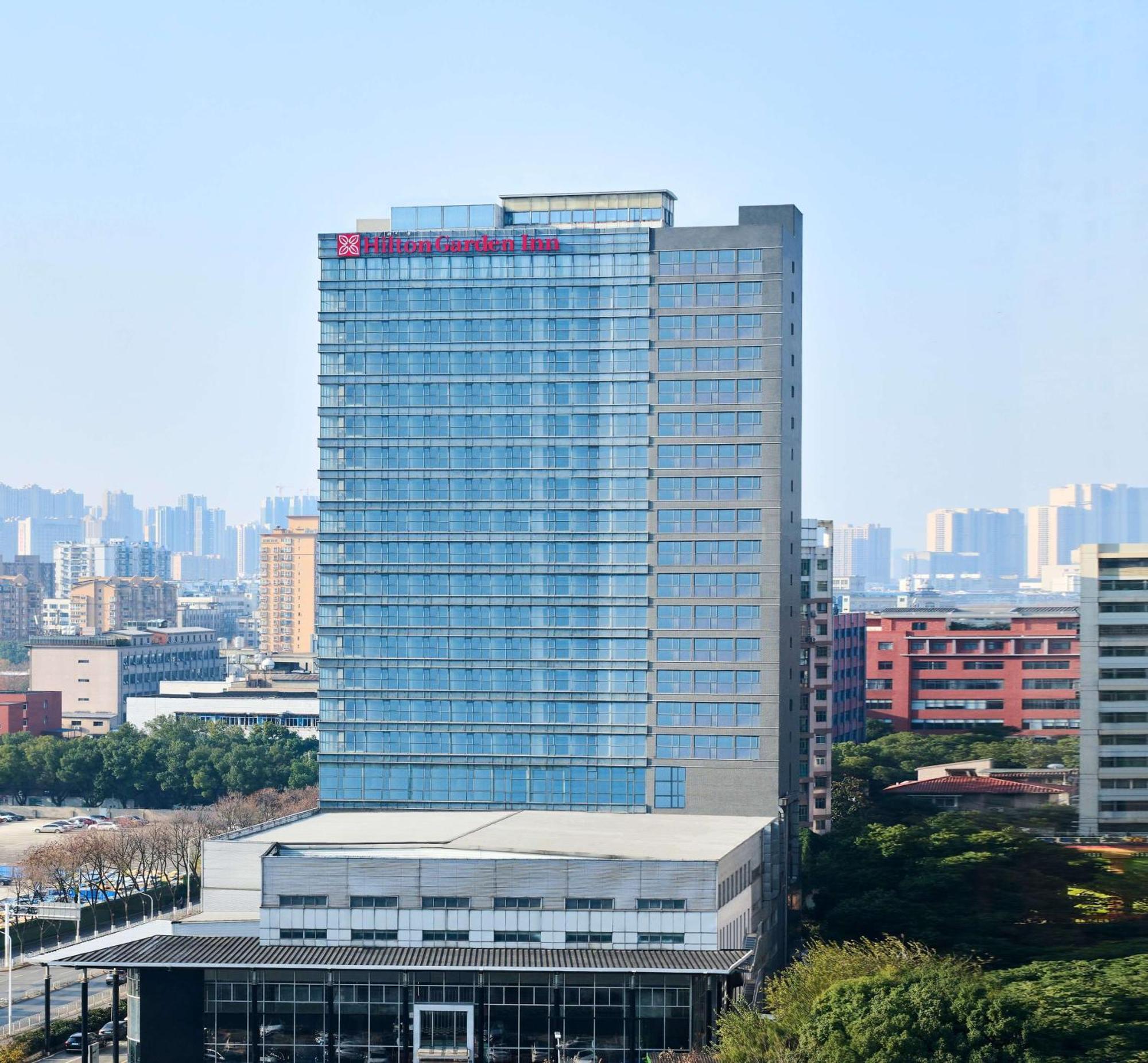 Hilton Garden Inn Wuhan Hankou Екстериор снимка