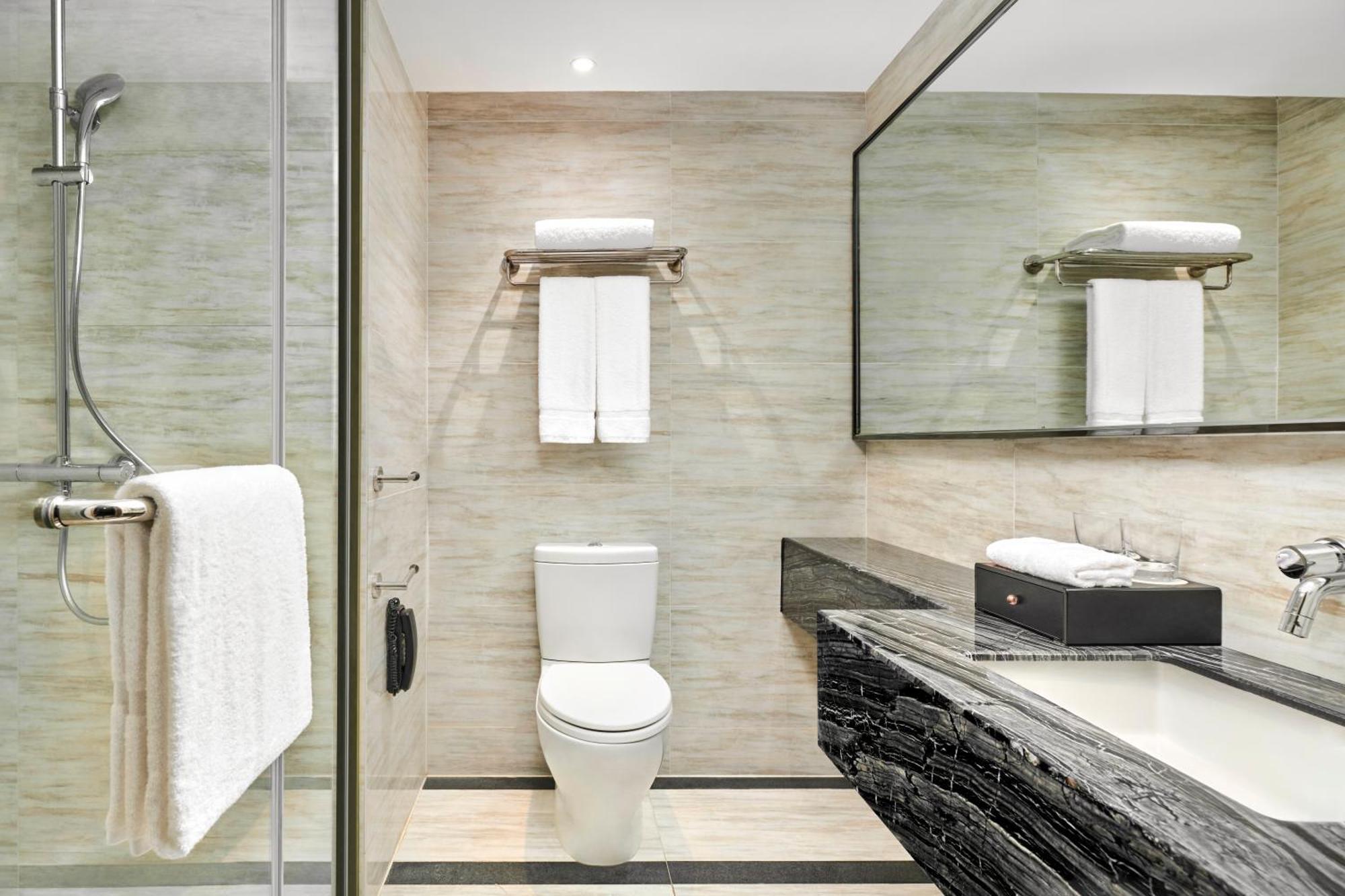 Hilton Garden Inn Wuhan Hankou Екстериор снимка